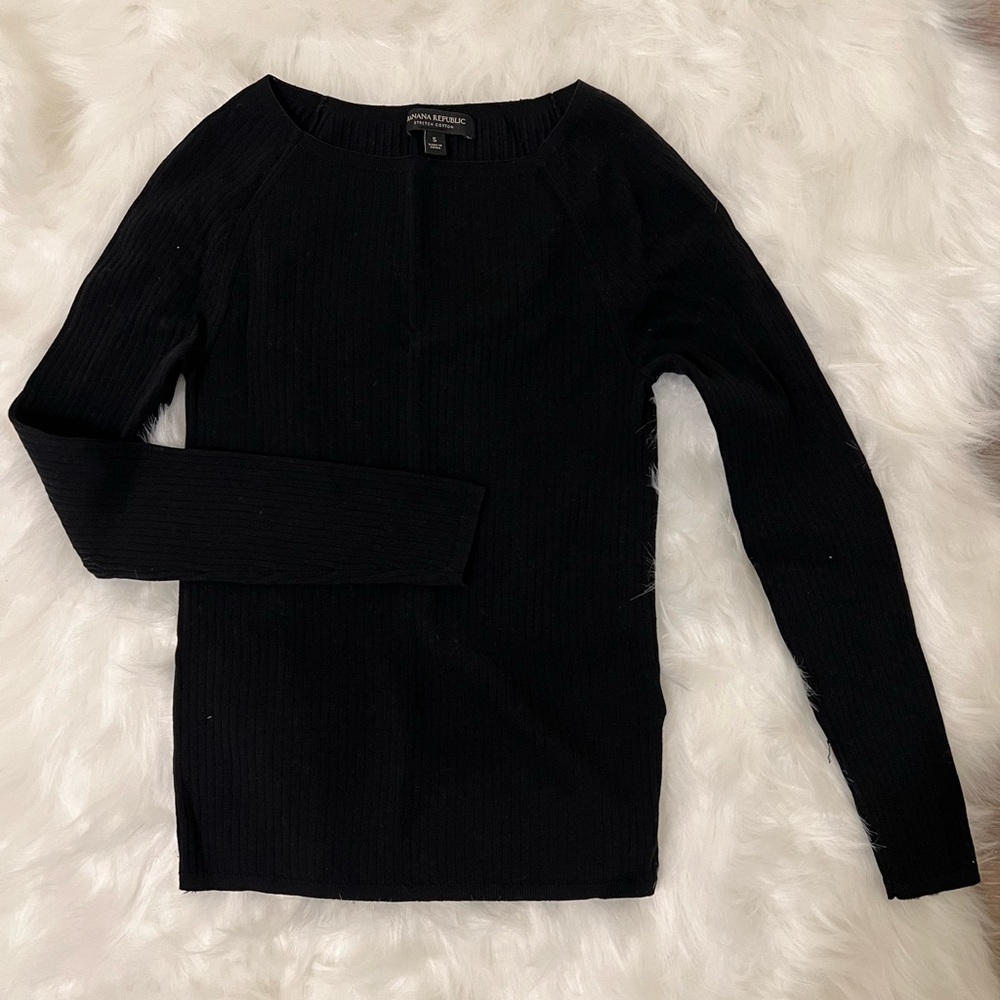 Banana Republic Long Sleeve T-Shirt